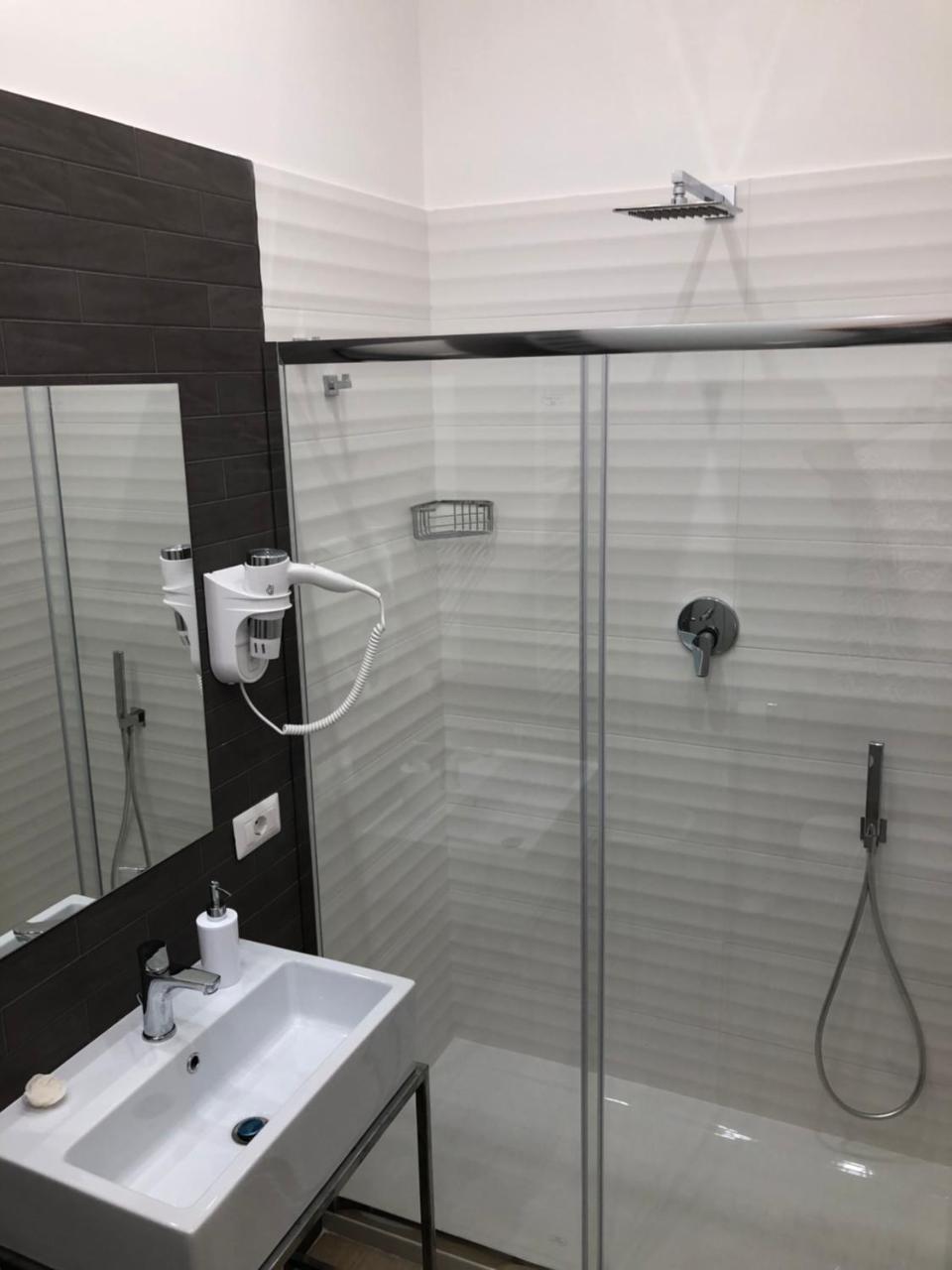 Domo B&B Naples Luaran gambar